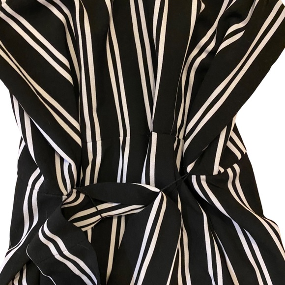 Emma & Michele - Black & White Striped Jumpsuit - Size 10 - Picture 6 of 8